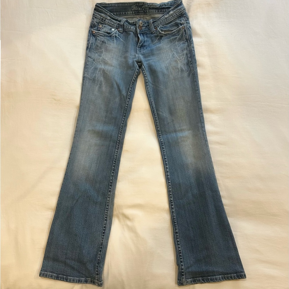 Miss Me Low-Rise Bootcut Jeans, Women’s Size 26, Light Wash, Excellent Condition